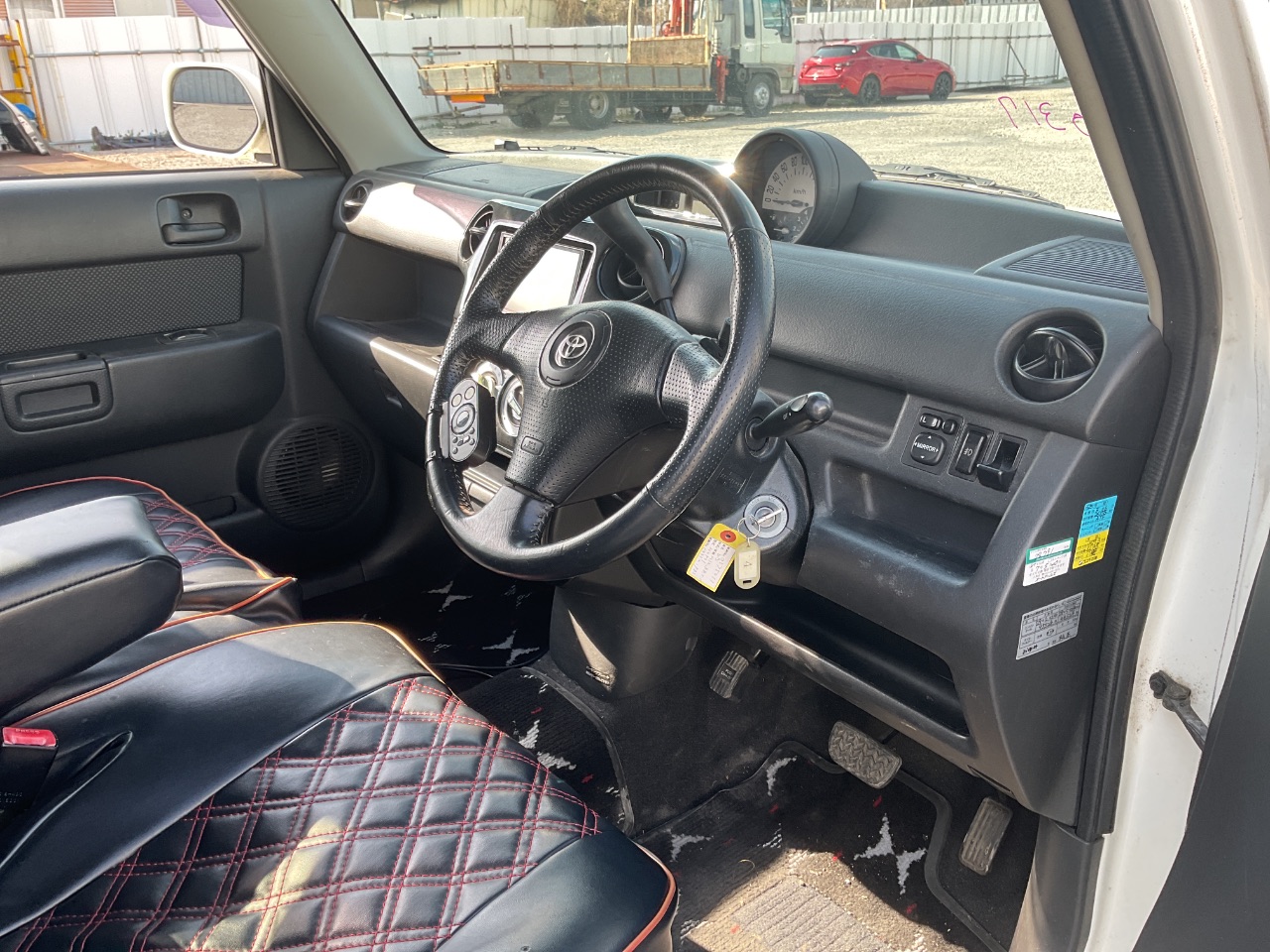 TOYOTA bB Ref:SP380317 10/16